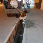 بازگشایی و رفع بوی نامطبوع جوب‌ها توسط خدمات شهری منطقه دو