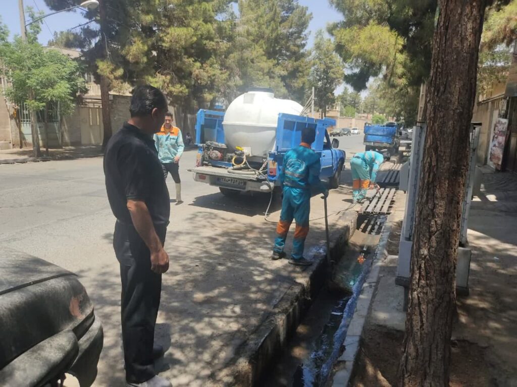 جوبه های ضلع شرق و غرب خیابان عدل پاکسازی کامل شد