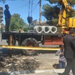 بازدید مدیر خدمات شهری منطقه دو از روند لوله‌گذاری و رفع نقص پل نبش عدل ۸