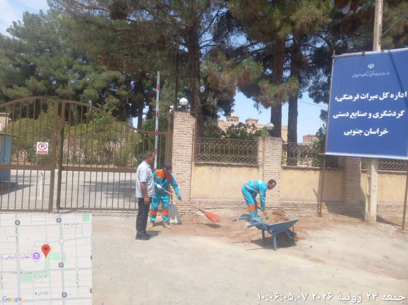پاکسازی مسیر خیابان ۱۵ خرداد تا اداره‌ کل میراث فرهنگی در قالب عملیات گروهی خدمات شهری
