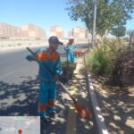 جلوه‌ای تازه از پاکیزگی در شریان‌های منطقه دو؛ آیلندهای معابر زیر تیغ نظافت
