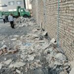 ساماندهی زمین خالی پونه ۱۴ با تلاش نیروهای خدمات شهری منطقه دو